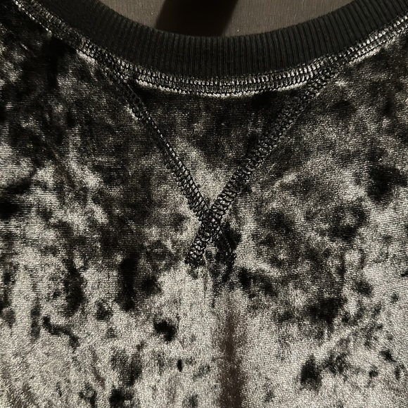 Velour Crew - Black - Picture 2 of 3